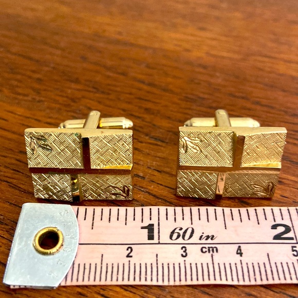 Vintage 70s Ornate Design Gold Plated Cufflinks - Picture 5 of 5